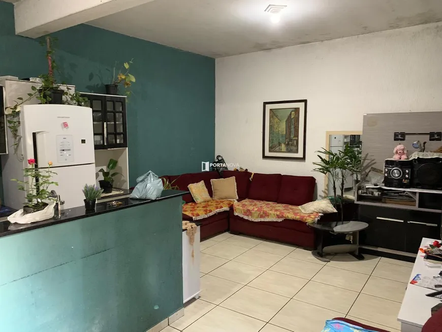 Foto 1 de Casa com 2 Quartos à venda, 75m² em Jardim Santa Luzia, Embu das Artes