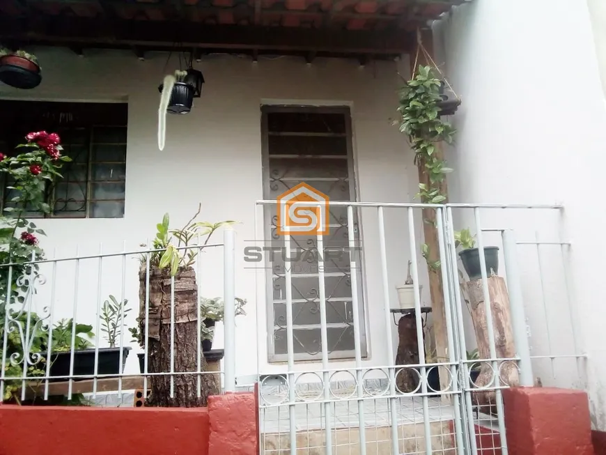 Foto 1 de Casa com 4 Quartos à venda, 132m² em Santa Mônica, Belo Horizonte