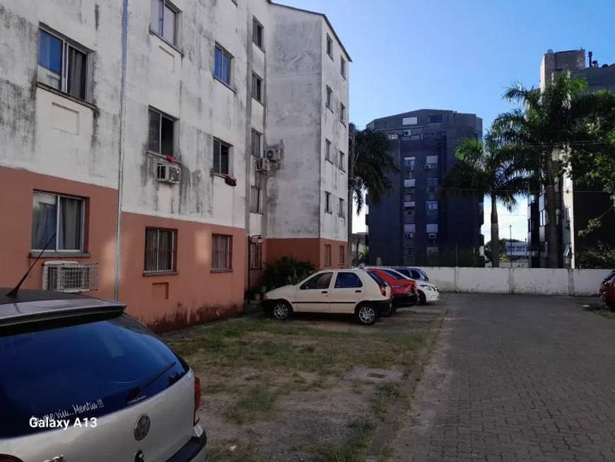 Foto 1 de Apartamento com 2 Quartos à venda, 52m² em Camaquã, Porto Alegre