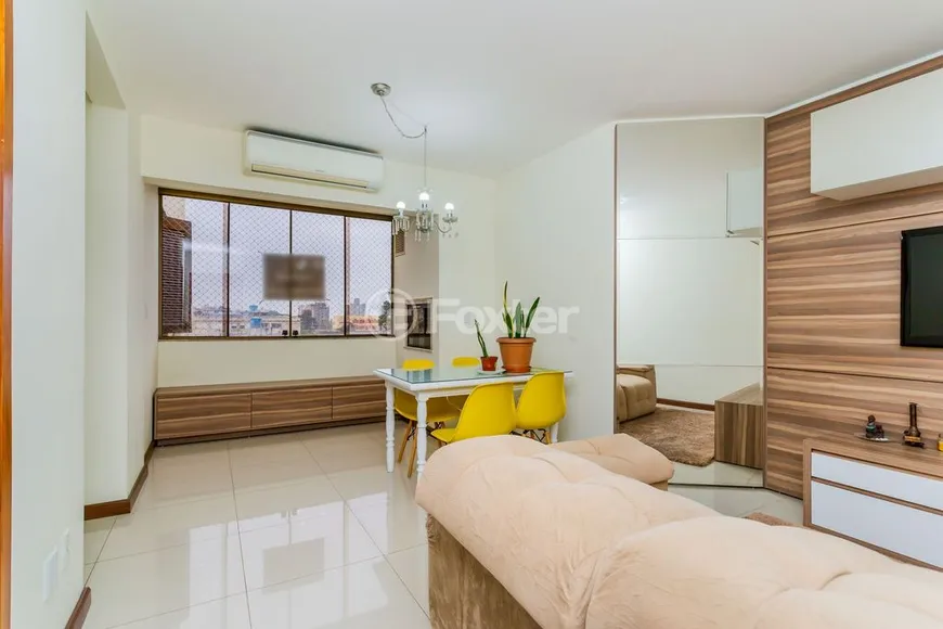 Foto 1 de Apartamento com 2 Quartos à venda, 77m² em Cristo Redentor, Porto Alegre