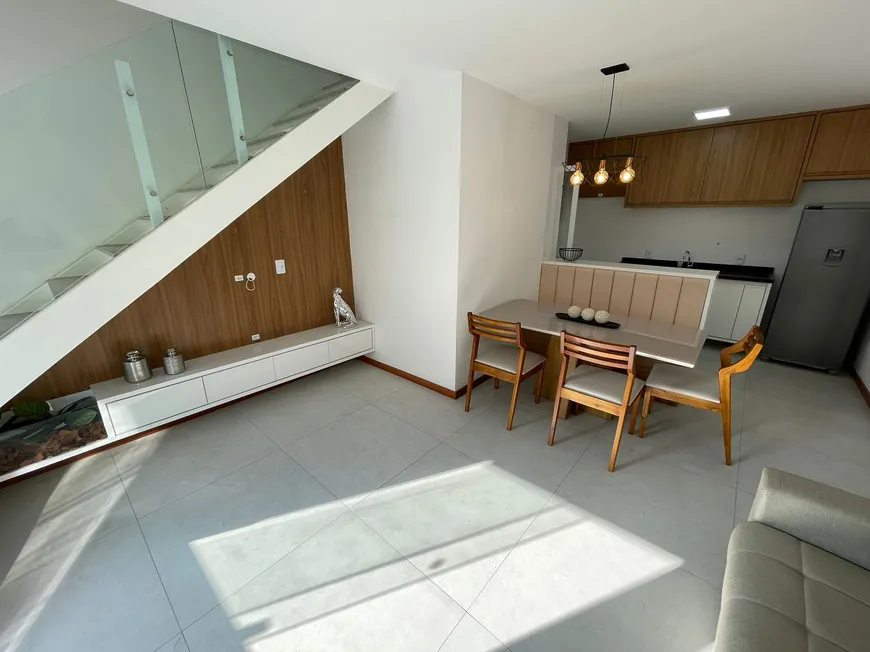 Foto 1 de Casa de Condomínio com 3 Quartos à venda, 100m² em Colina de Laranjeiras, Serra
