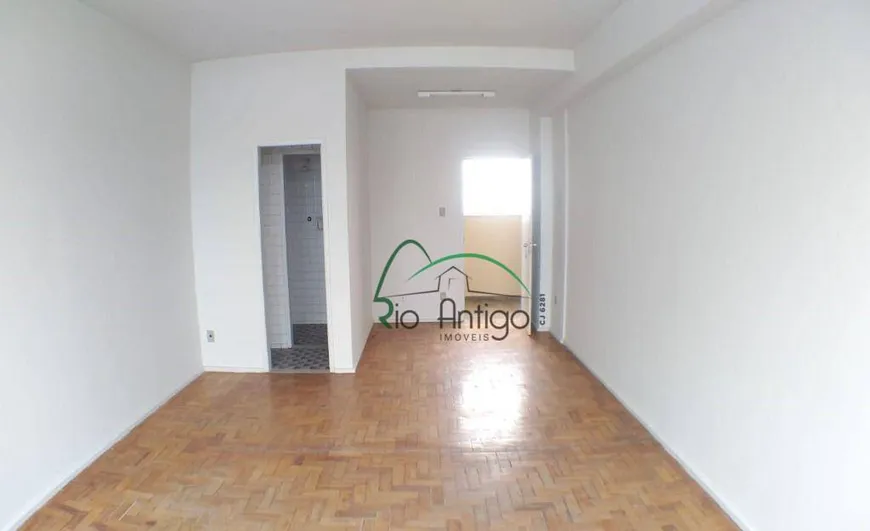 Foto 1 de Sala Comercial para alugar, 28m² em Jardim Vinte e Cinco de Agosto, Duque de Caxias