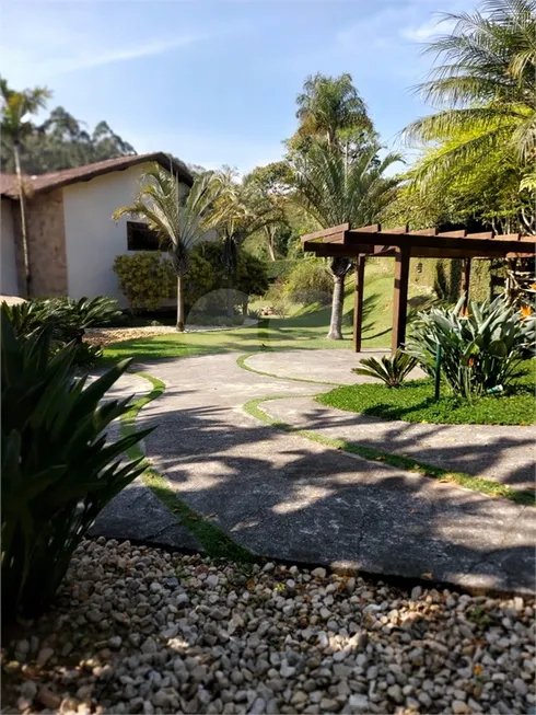 Foto 1 de Sobrado com 4 Quartos à venda, 500m² em Serra da Cantareira, Mairiporã