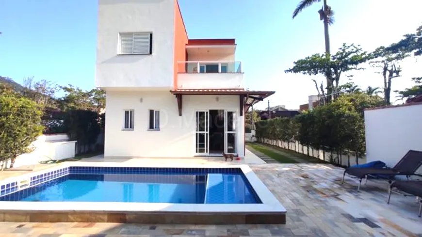 Foto 1 de Casa de Condomínio com 3 Quartos para alugar, 160m² em Lagoinha, Ubatuba