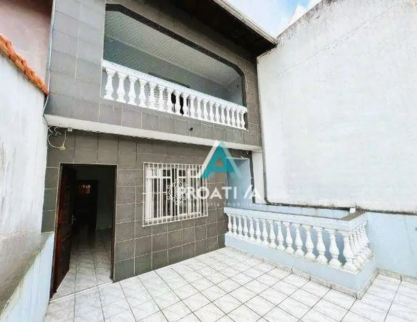 Foto 1 de Sobrado com 3 Quartos à venda, 182m² em Jardim Marek, Santo André