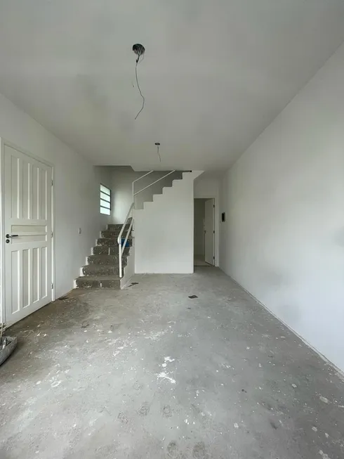 Foto 1 de Casa de Condomínio com 2 Quartos à venda, 60m² em Sitio das Paineiras California, Barueri