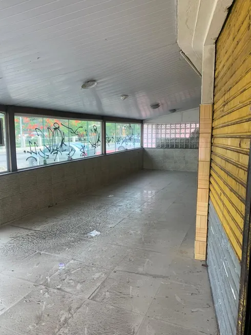 Foto 1 de Ponto Comercial para alugar, 115m² em  Vila Valqueire, Rio de Janeiro