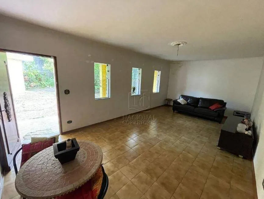 Foto 1 de Sobrado com 4 Quartos para venda ou aluguel, 359m² em Vila Príncipe de Gales, Santo André