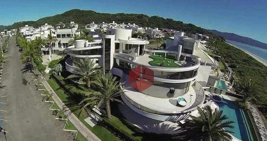 Foto 1 de Casa com 5 Quartos à venda, 1600m² em Jurerê Internacional, Florianópolis