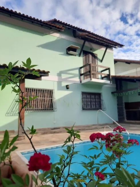 Foto 1 de Casa com 4 Quartos à venda, 160m² em Piratininga, Niterói