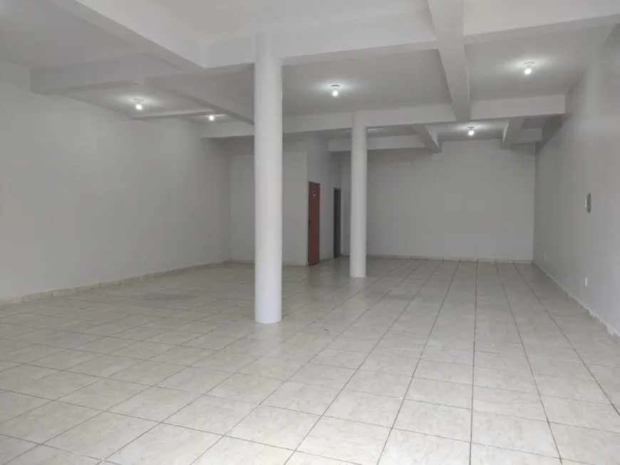 Foto 1 de Ponto Comercial para alugar, 100m² em Esplanada dos Anicuns, Goiânia