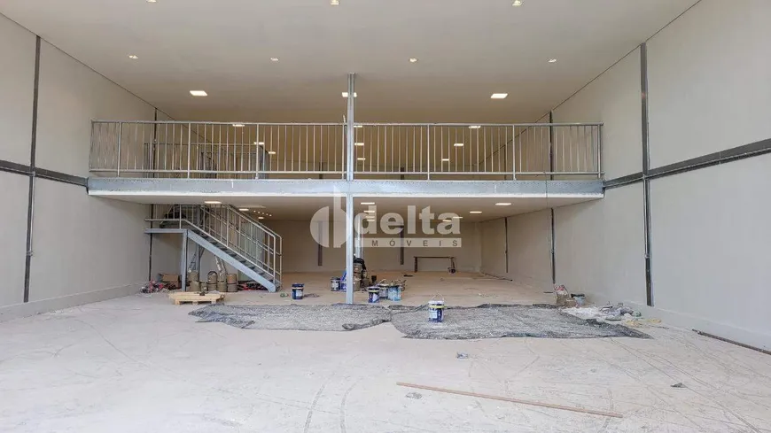 Foto 1 de Ponto Comercial para alugar, 560m² em Santa Mônica, Uberlândia