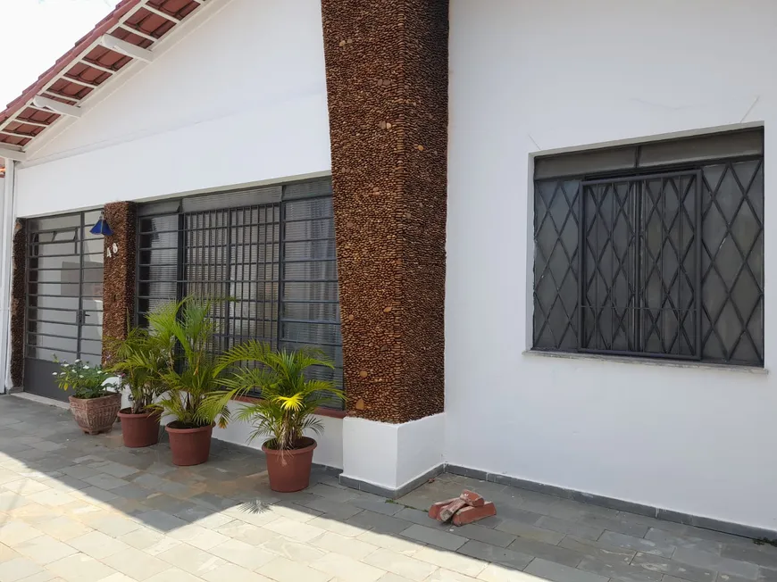 Foto 1 de Casa com 4 Quartos à venda, 141m² em Jardim Campinas, Campinas