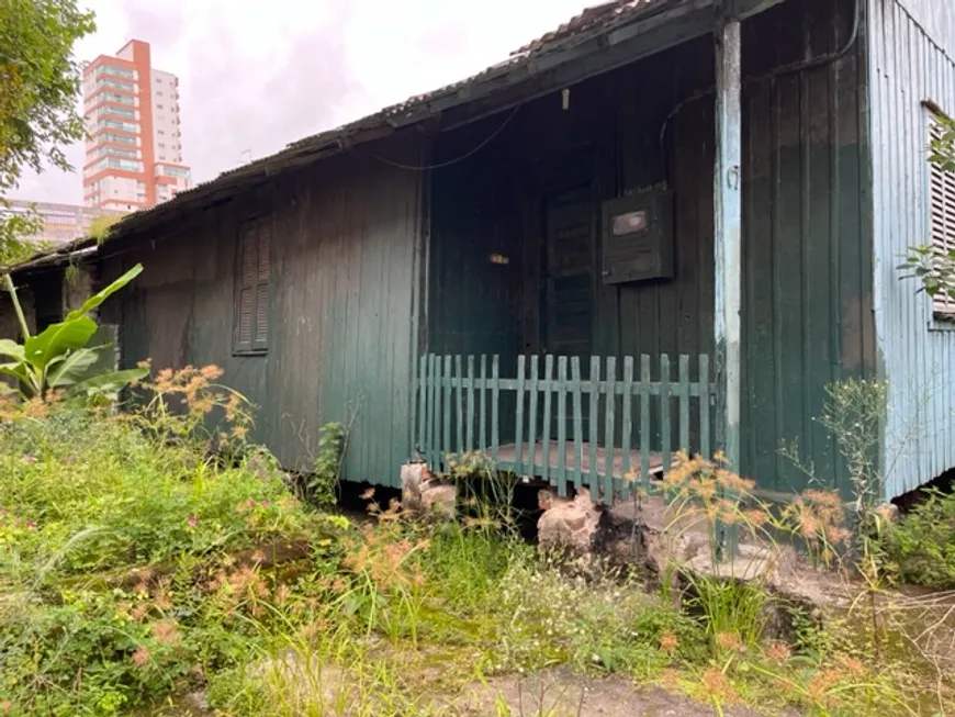 Foto 1 de Lote/Terreno à venda, 216m² em Boqueirão, Santos