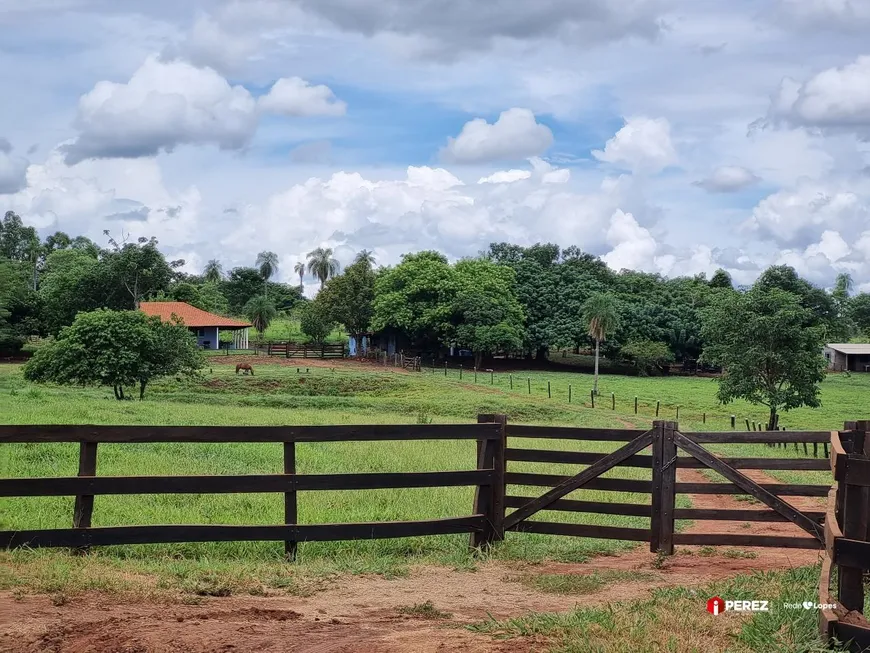 Foto 1 de Fazenda/Sítio com 7 Quartos à venda, 90000m² em , Terenos