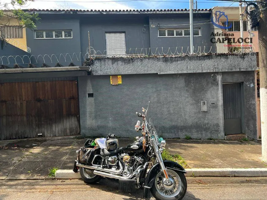 Foto 1 de Sobrado com 3 Quartos à venda, 240m² em Indianópolis, São Paulo