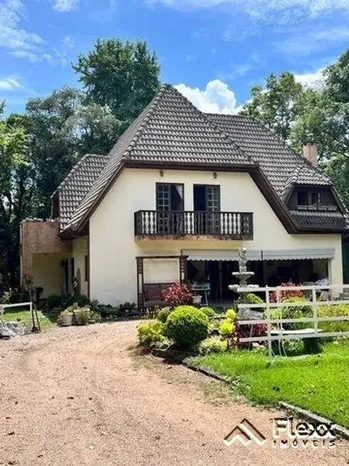 Foto 1 de Fazenda/Sítio com 4 Quartos à venda, 630m² em Tangua, Curitiba