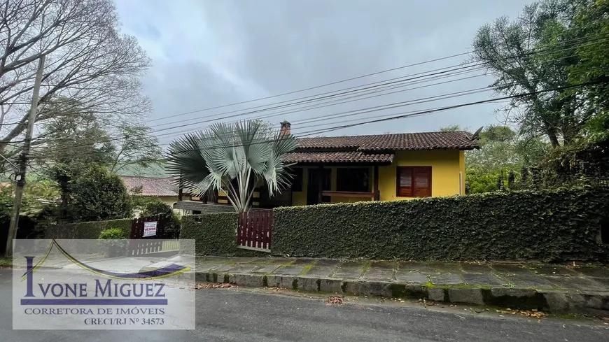Foto 1 de Casa com 6 Quartos à venda, 334m² em Village Sao Roque, Miguel Pereira