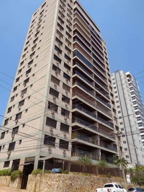 Foto 1 de Apartamento com 3 Quartos para alugar, 230m² em Centro, Piracicaba