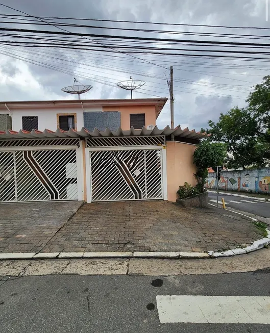 Foto 1 de Sobrado com 3 Quartos à venda, 210m² em Jardim Barueri, Barueri