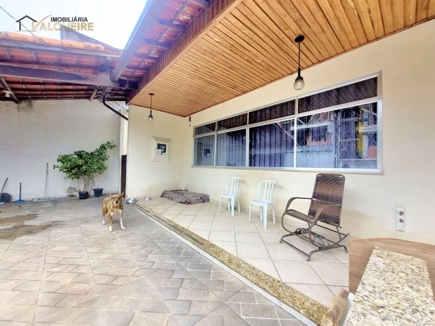 Foto 1 de Casa de Condomínio com 3 Quartos à venda, 360m² em  Vila Valqueire, Rio de Janeiro