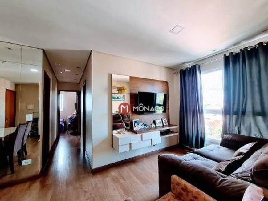 Foto 1 de Apartamento com 3 Quartos à venda, 57m² em Champagnat, Londrina