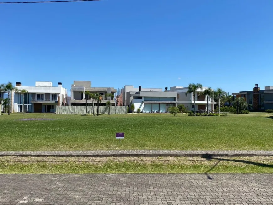 Foto 1 de Lote/Terreno à venda, 569m² em Condominio Capao Ilhas Resort, Capão da Canoa