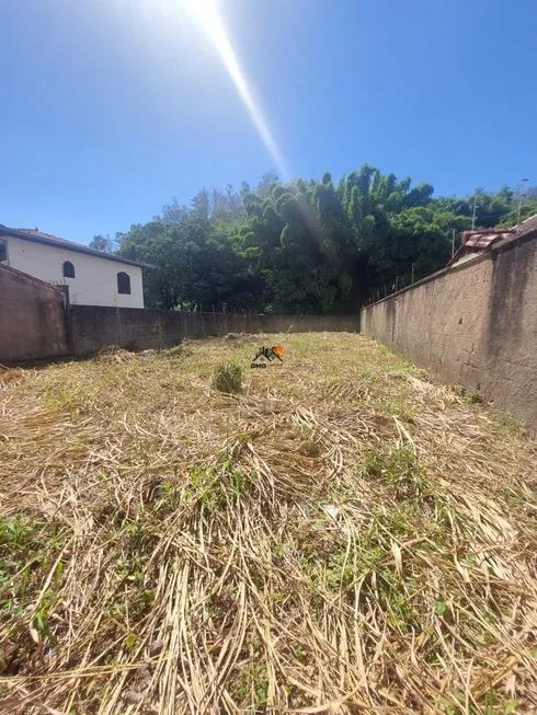 Foto 1 de Lote/Terreno à venda, 432m² em Bandeirantes, Mariana