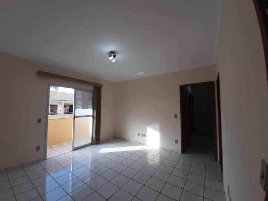 Foto 1 de Apartamento com 3 Quartos à venda, 77m² em Santa Mônica, Uberlândia