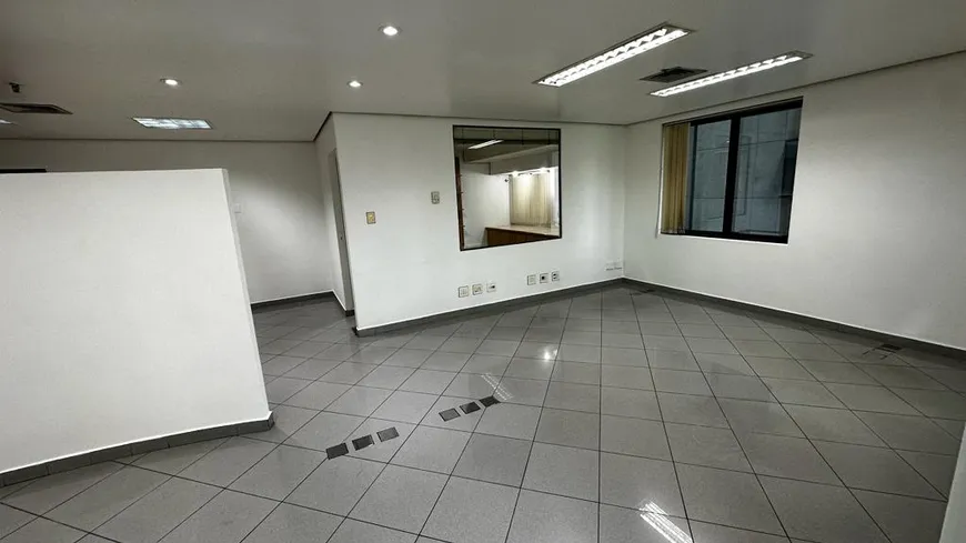 Foto 1 de Sala Comercial para alugar, 98m² em Vila Cordeiro, São Paulo