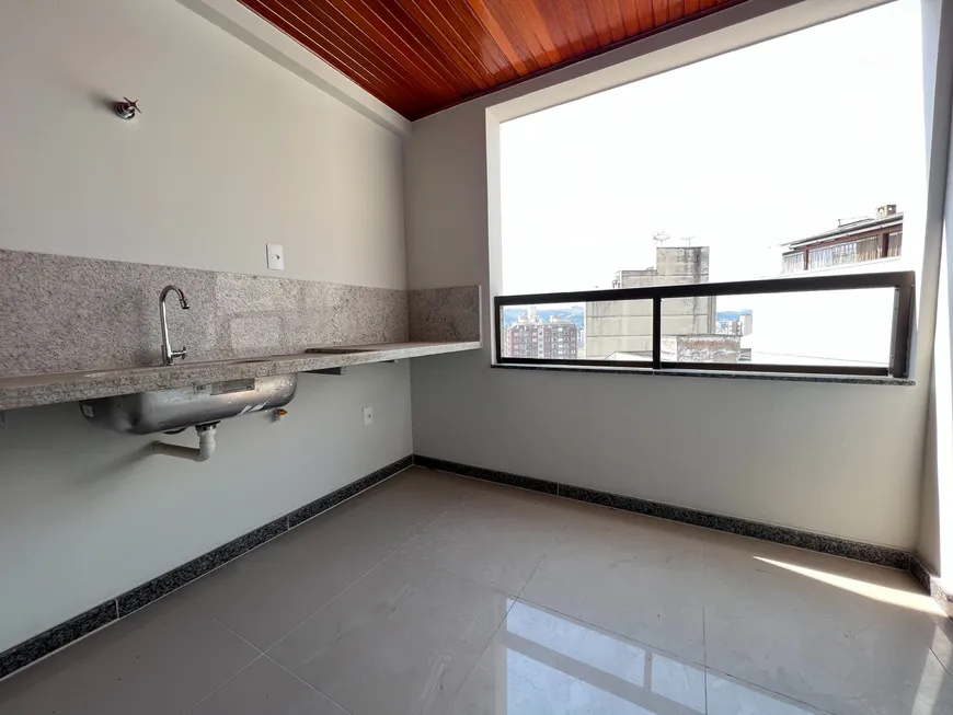 Foto 1 de Apartamento com 2 Quartos à venda, 65m² em Santa Helena, Juiz de Fora