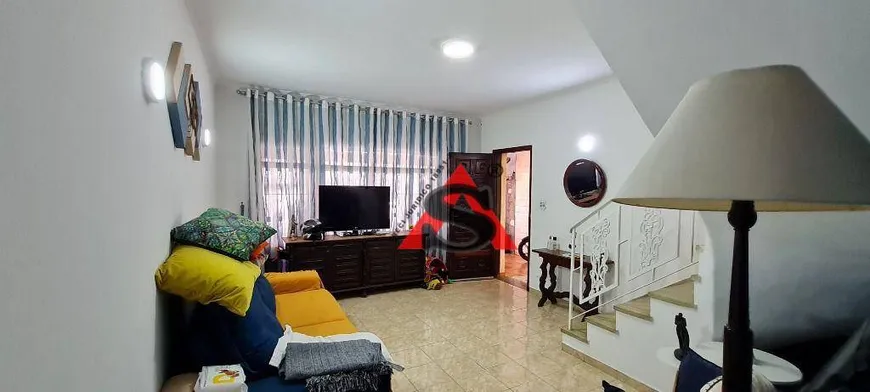 Foto 1 de Casa com 3 Quartos à venda, 141m² em Vila Santo Estéfano, São Paulo