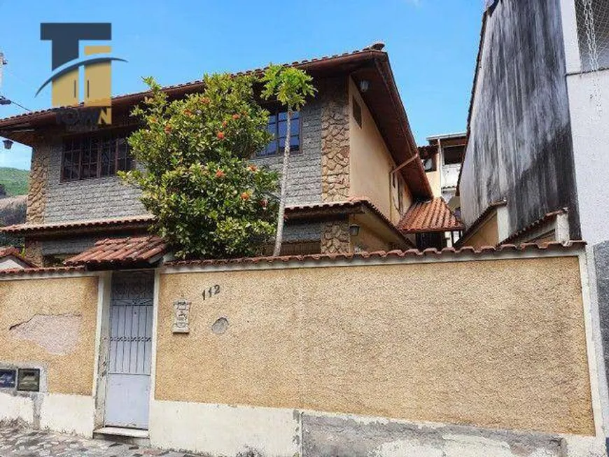 Foto 1 de Casa de Condomínio com 4 Quartos à venda, 340m² em Engenhoca, Niterói