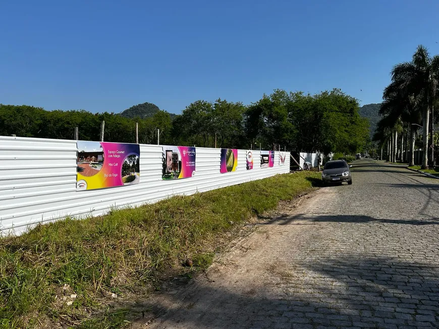 Foto 1 de Lote/Terreno à venda, 180m² em Vargem Pequena, Rio de Janeiro