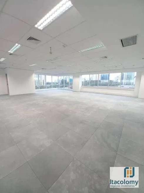 Foto 1 de Ponto Comercial para alugar, 960m² em Alphaville, Barueri