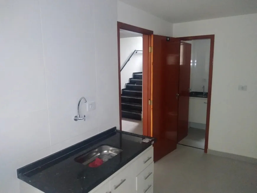 Foto 1 de Apartamento com 1 Quarto para alugar, 30m² em Vila Zanardi, Guarulhos