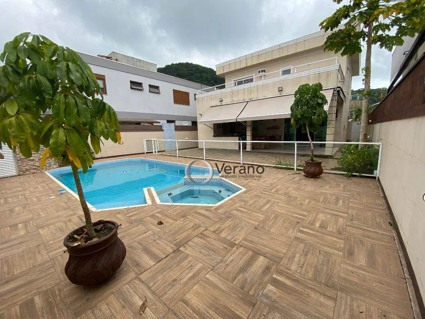 Foto 1 de Casa com 4 Quartos à venda, 280m² em Balneário Praia do Pernambuco, Guarujá