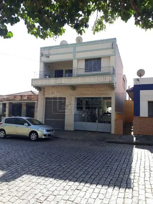 Foto 1 de Sobrado com 3 Quartos à venda, 367m² em Centro, Araraquara