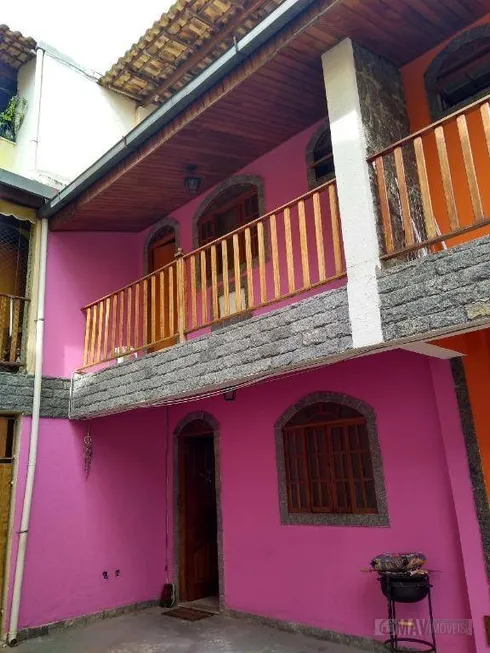Foto 1 de Casa com 2 Quartos à venda, 180m² em Bento Ribeiro, Rio de Janeiro
