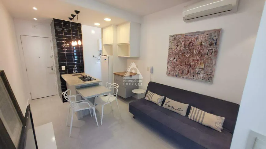 Foto 1 de Apartamento com 1 Quarto à venda, 35m² em Leblon, Rio de Janeiro