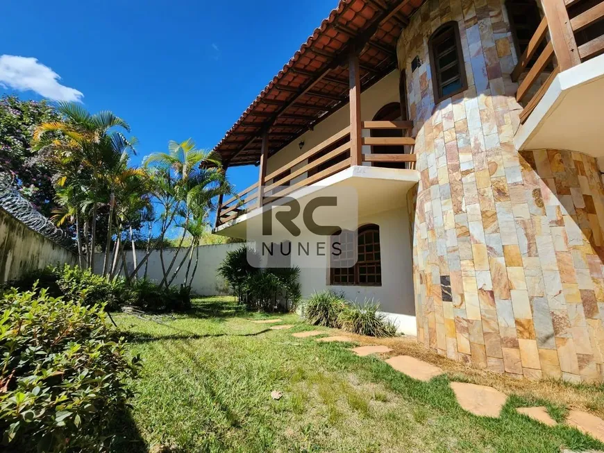 Foto 1 de Casa com 5 Quartos à venda, 384m² em Santa Lúcia, Belo Horizonte