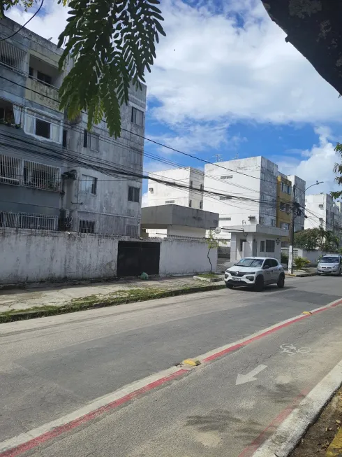 Foto 1 de Apartamento com 3 Quartos para alugar, 75m² em Imbiribeira, Recife