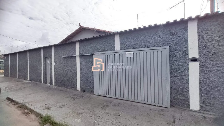 Foto 1 de Casa com 4 Quartos para alugar, 235m² em Coqueiros, Belo Horizonte