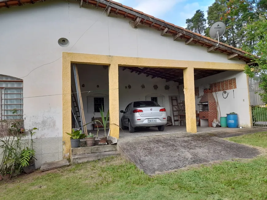 Foto 1 de Fazenda/Sítio com 2 Quartos à venda, 210m² em Jardim Mirantes de Ipanema, Aracoiaba da Serra