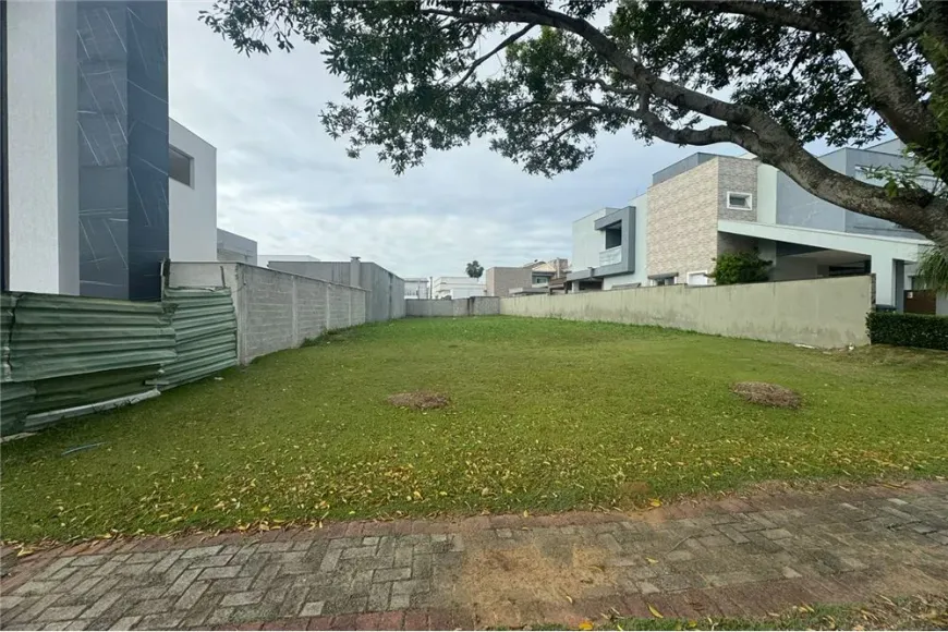 Foto 1 de Lote/Terreno à venda, 440m² em Boulevard Lagoa, Serra