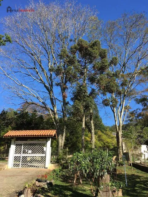 Foto 1 de Fazenda/Sítio com 3 Quartos à venda, 233m² em Portal da Serra, Santana de Parnaíba