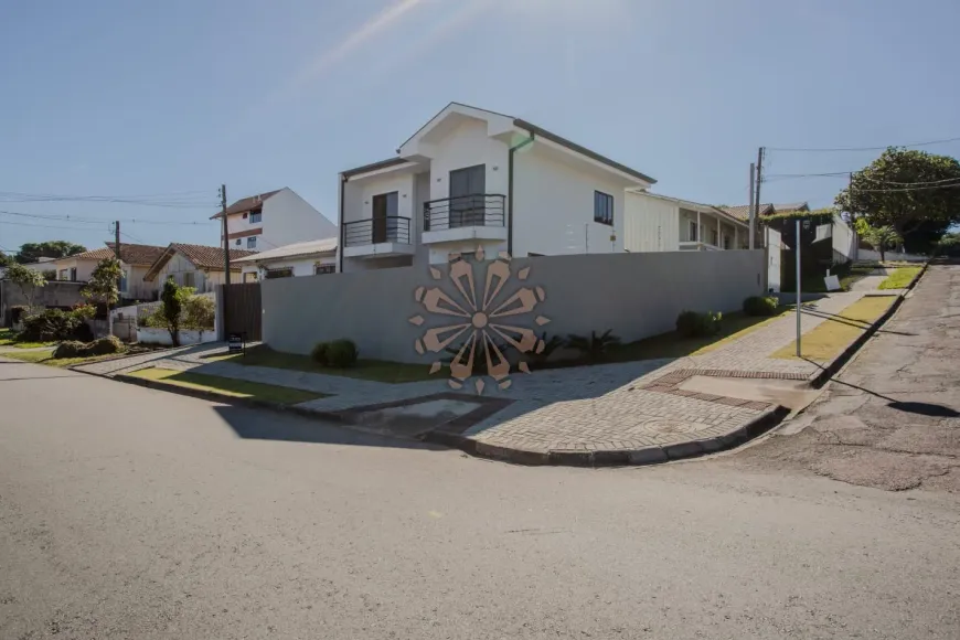 Foto 1 de Casa com 3 Quartos à venda, 127m² em Pilarzinho, Curitiba