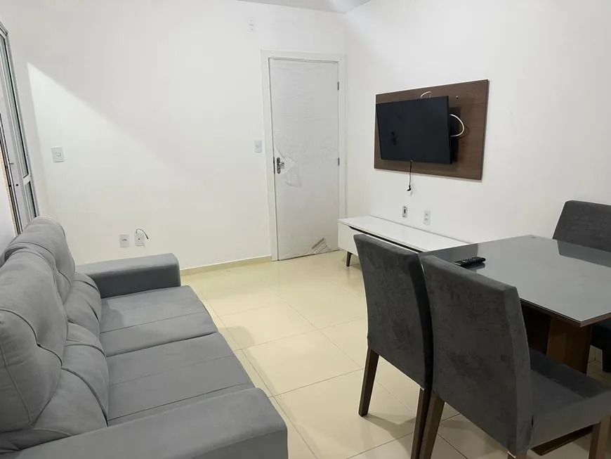 Foto 1 de Apartamento com 2 Quartos para alugar, 10m² em Jardim Limoeiro, Camaçari