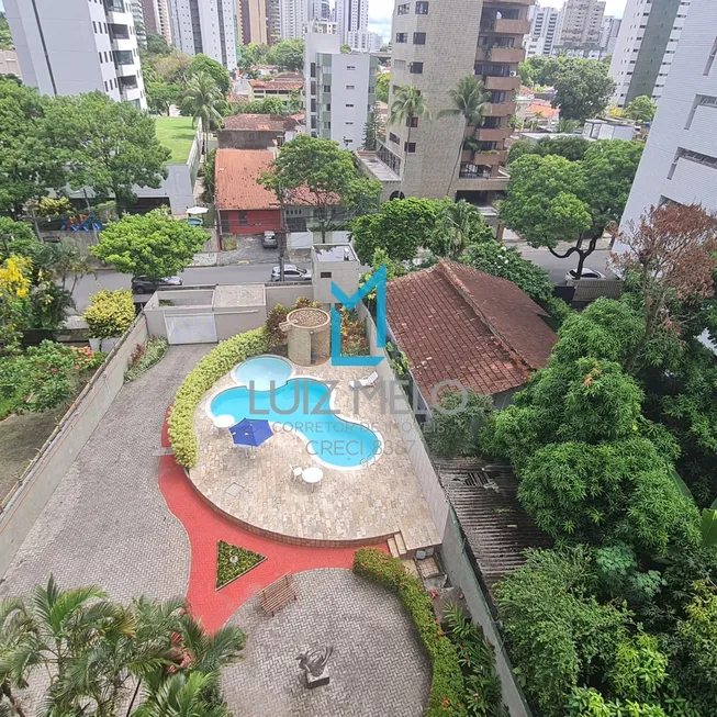 Foto 1 de Apartamento com 3 Quartos à venda, 305m² em Casa Forte, Recife