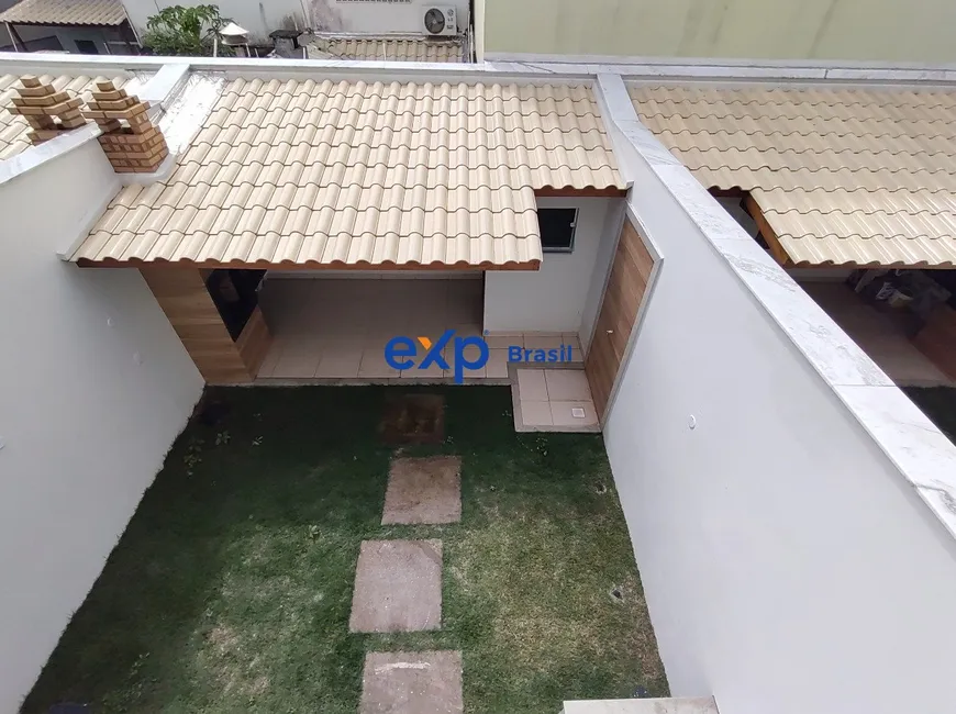 Foto 1 de Casa com 3 Quartos à venda, 157m² em Granja dos Cavaleiros, Macaé